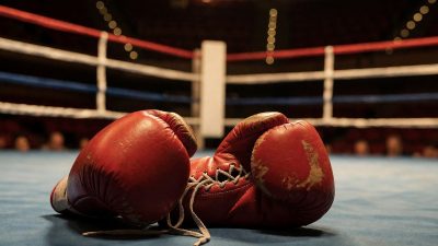 Canelo Alvarez demands $200 million to fight David Benavidez