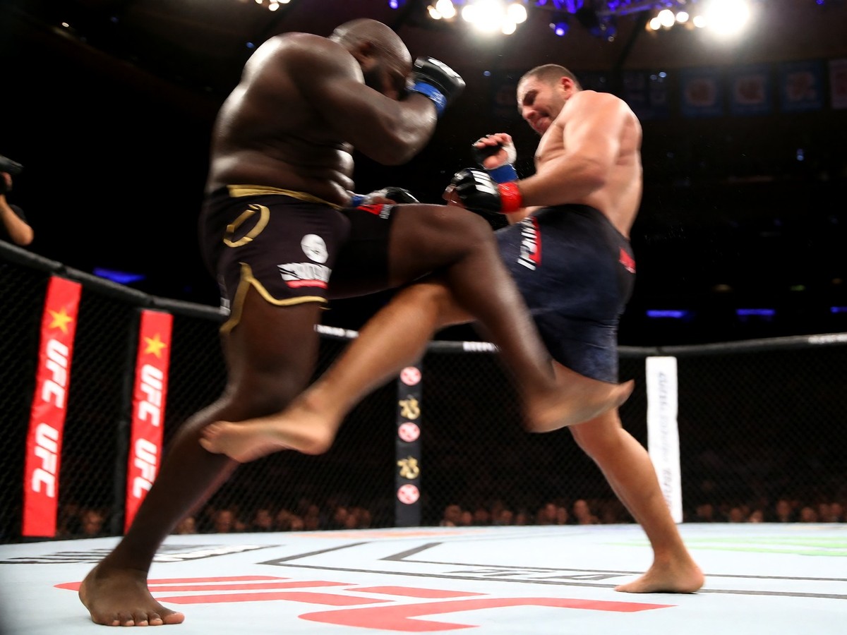 Jon Jones defeats Stipe Miocic at UFC 309 in MSG