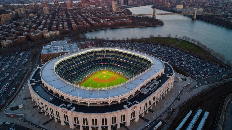 AL East financial disparities between Yankees and Blue Jays